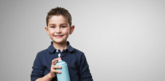 Why We Should Use Coloring Water Bottles for Kids? water bottle
